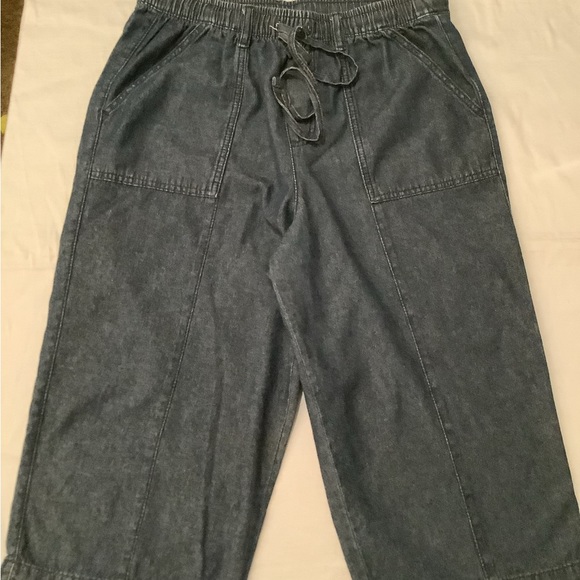 Karen Scott pull on capri - Picture 4 of 14